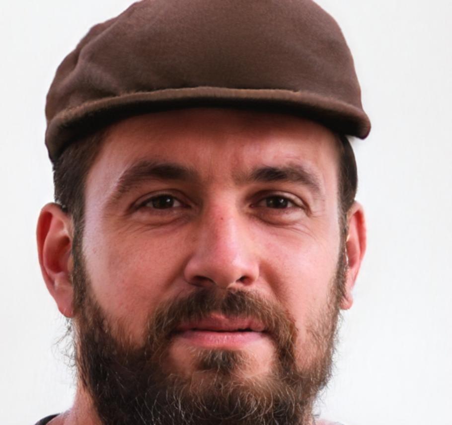 Portrait de Marc Dubois, conseiller en gestion financière